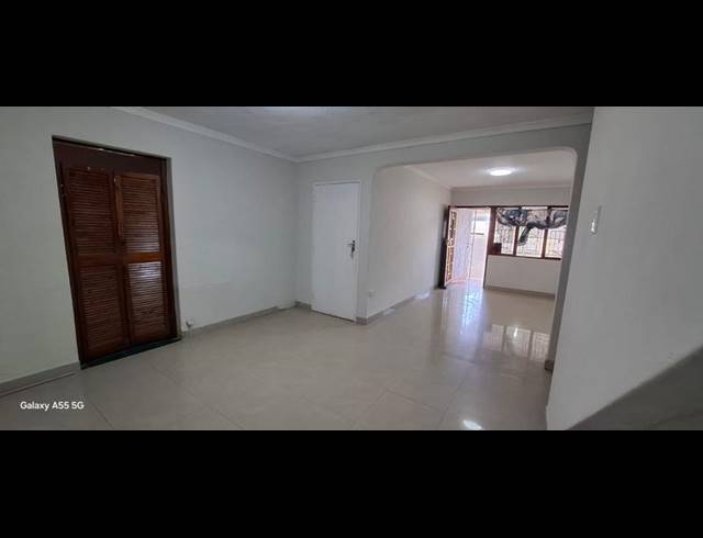 4 BEDROOM HOUSE FOR SALE IN SUNFORD